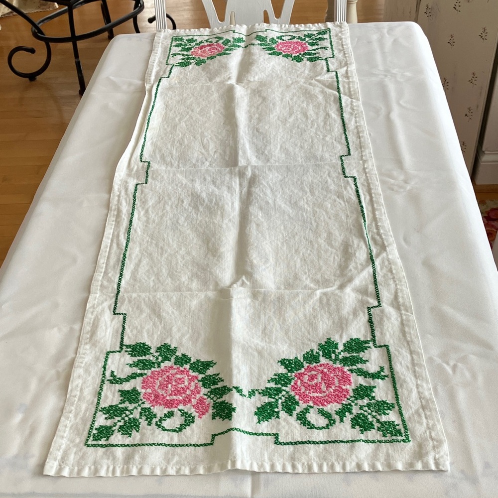Vintage Embroidered Floral Linen Table Runner - Pink & Green